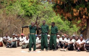 Renamo-guerrilheiros-gorongosa2