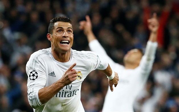 CR7 faz hat trick e apura Real Madrid